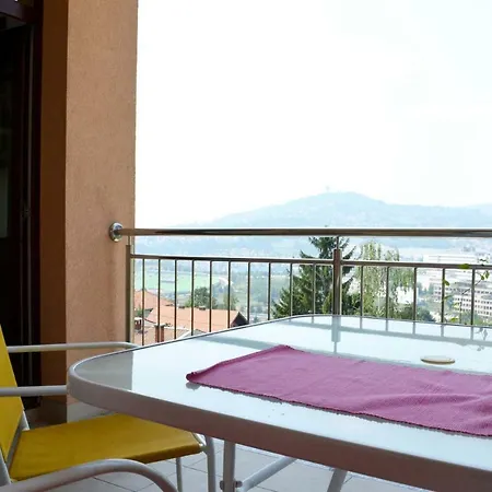 High End Flat On The Hills